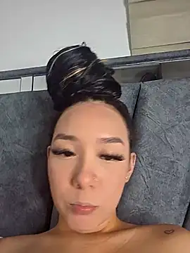 Snapshot of alaia_princess chatting on 03/27/26, 11:37 alaia princess online show from 03/27/26, 11:37