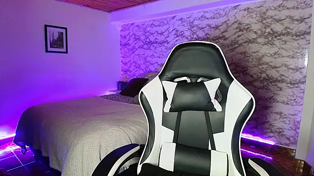 Camila IRoose online show from 04/03/26, 01:03