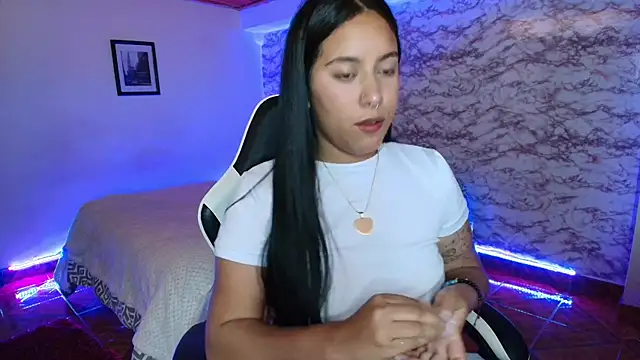 Camila IRoose online show from 05/20/26, 09:32