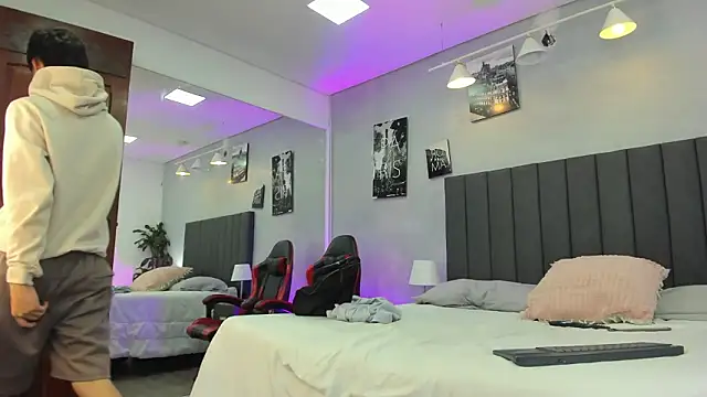 Raphael Nyon online show from 03/01/26, 03:41