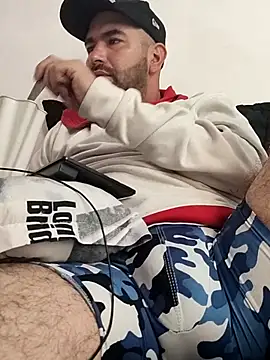 hairyandbigmann online show from 02/15/26, 07:10