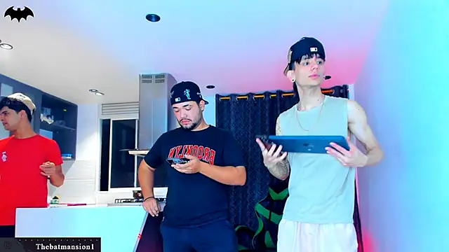 TheBatMansion online show from 02/26/26, 01:15