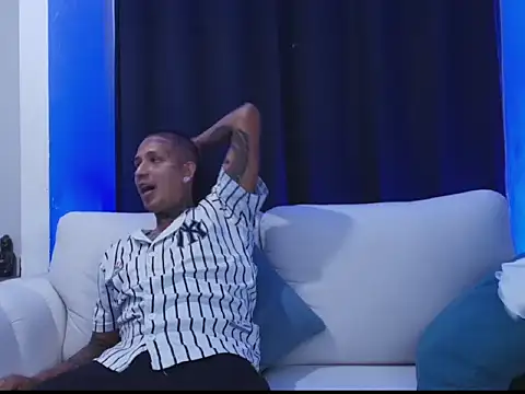 Snapshot of blackout9703 chatting on 02/11/26, 02:05 blackout9703 online show from 02/11/26, 02:05