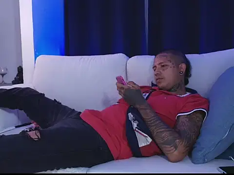 Snapshot of blackout9703 chatting on 02/12/26, 02:12 blackout9703 online show from 02/12/26, 02:12