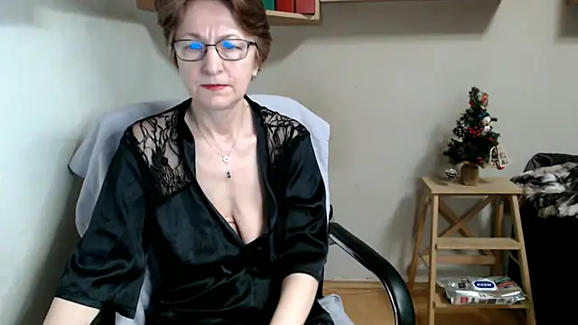 katemodel online show from 01/08/26, 07:43