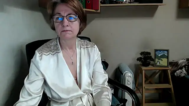 katemodel online show from 04/02/26, 06:22