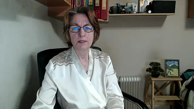 Snapshot of katemodel chatting on 04/23/26, 06:47 katemodel online show from 04/23/26, 06:47