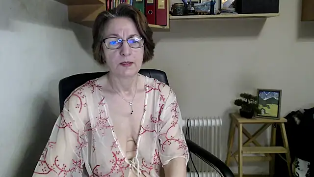 Snapshot of katemodel chatting on 05/22/26, 07:15 katemodel online show from 05/22/26, 07:15
