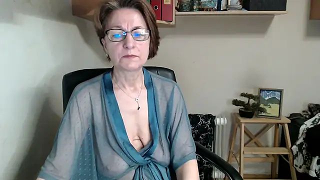 Snapshot of katemodel chatting on 05/25/26, 07:47 katemodel online show from 05/25/26, 07:47