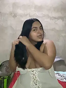 Snapshot of veronicarodriguezx chatting on 06/11/26, 04:32 veronicarodriguezx online show from 06/11/26, 04:32