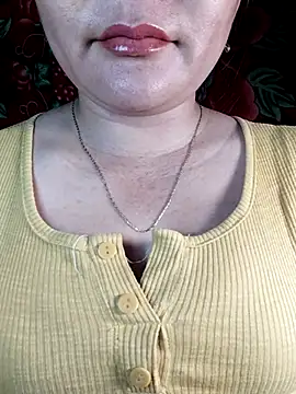 Reina Fcup01 online show from 02/05/26, 05:56