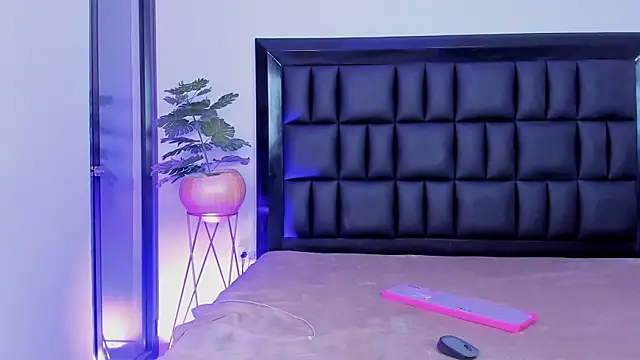 Snapshot of mia_roosee1 chatting on 04/11/26, 07:45 mia roosee1 online show from 04/11/26, 07:45