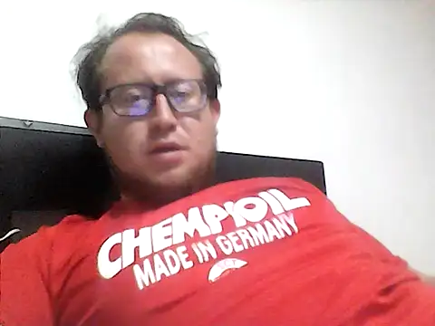 Snapshot of Ecuhot8976 chatting on 02/11/26, 03:33 Ecuhot8976 online show from 02/11/26, 03:33