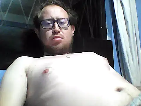 Snapshot of Ecuhot8976 chatting on 02/24/26, 03:37 Ecuhot8976 online show from 02/24/26, 03:37