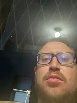 Snapshot of Ecuhot8976 chatting on 04/22/26, 02:58 Ecuhot8976 online show from 04/22/26, 02:58