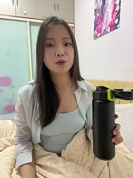 BIGBABYYEYE online show from 02/11/26, 02:00