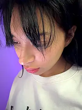 Snapshot of Sasha-18 chatting on 02/20/26, 01:11 Sasha-18 online show from 02/20/26, 01:11