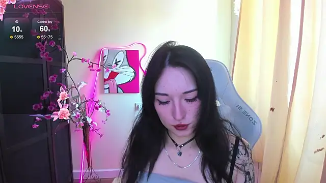 Snapshot of AliceeinWonderlanddd chatting on 02/03/26, 06:40 AliceeinWonderlanddd online show from 02/03/26, 06:40