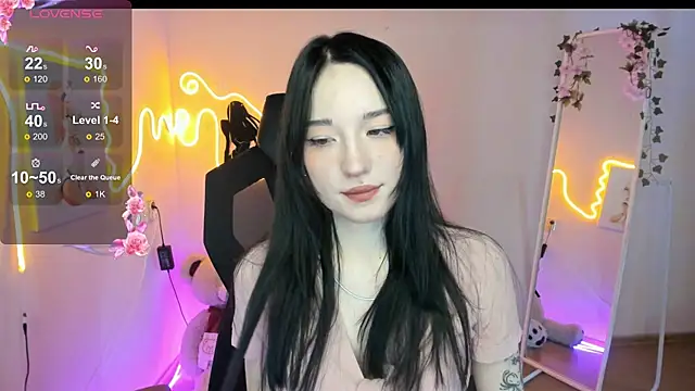 Snapshot of AliceeinWonderlanddd chatting on 03/28/26, 03:06 AliceeinWonderlanddd online show from 03/28/26, 03:06