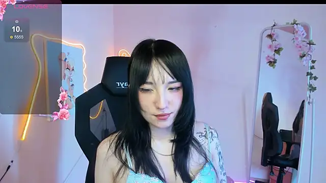 Snapshot of AliceeinWonderlanddd chatting on 04/09/26, 07:25 AliceeinWonderlanddd online show from 04/09/26, 07:25