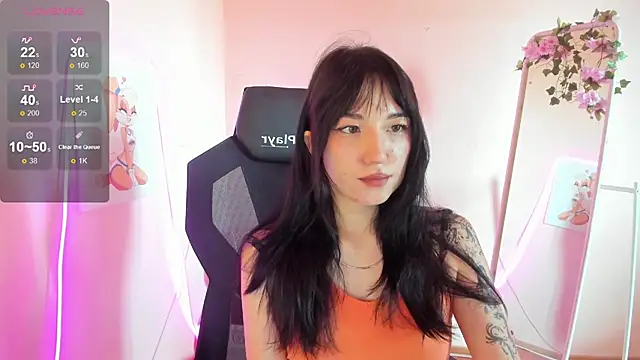 AliceeinWonderlanddd online show from 07/18/26, 02:49