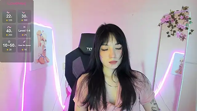 AliceeinWonderlanddd online show from 07/19/26, 02:26