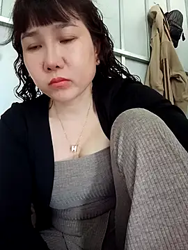 Ana-love2026 online show from 04/14/26, 12:38