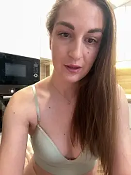 Snapshot of Olga_sold chatting on 02/03/26, 05:49 Olga sold online show from 02/03/26, 05:49