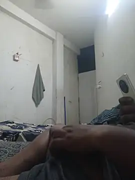 Snapshot of GTX-8194 chatting on 02/26/26, 04:39 GTX-8194 online show from 02/26/26, 04:39