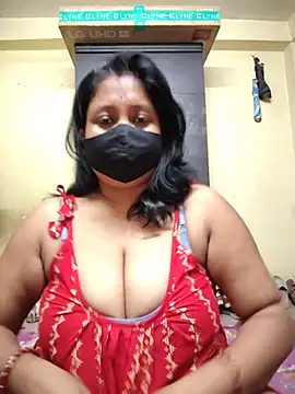 Snapshot of Curvy_Trisha chatting on 05/27/26, 07:33 Curvy Trisha online show from 05/27/26, 07:33