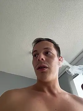 Snapshot of AxelMuller chatting on 02/28/26, 01:01 AxelMuller online show from 02/28/26, 01:01