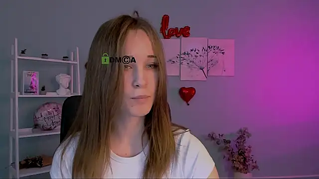 eira mouse online show from 02/15/26, 09:41