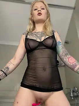 Snapshot of BlondeDoll_ chatting on 02/03/26, 06:22 BlondeDoll online show from 02/03/26, 06:22