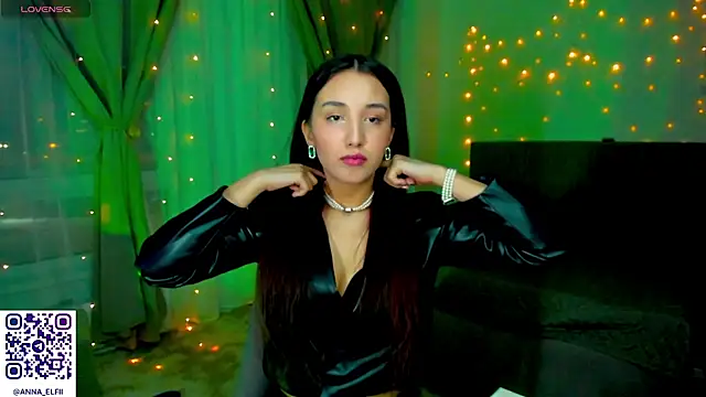 Anna Elfii online show from 02/18/26, 06:04