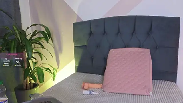 VictoriaKay 2 online show from 02/18/26, 12:56