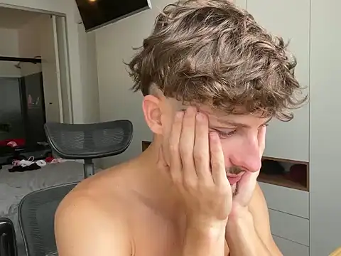 vitoraugustoxxx online show from 02/05/26, 06:23