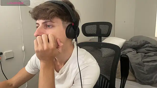 vitoraugustoxxx online show from 02/09/26, 02:43