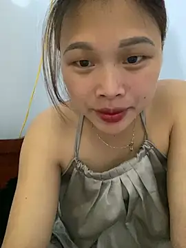 Emxinhka1 online show from 04/03/26, 11:30