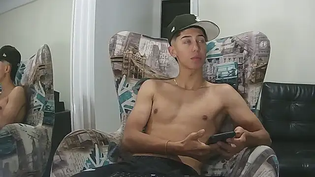 Snapshot of Matt_Jonnes chatting on 02/20/26, 12:40 Matt Jonnes online show from 02/20/26, 12:40