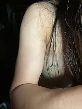 uyensexy online show from 04/17/26, 02:31