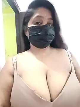 Snapshot of Aliya_Hott chatting on 03/25/26, 05:24 Aliya Hott online show from 03/25/26, 05:24