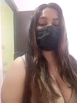 Snapshot of Aliya_Hott chatting on 04/19/26, 06:13 Aliya Hott online show from 04/19/26, 06:13