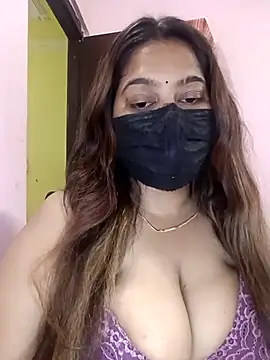 Snapshot of Aliya_Hott chatting on 04/20/26, 05:32 Aliya Hott online show from 04/20/26, 05:32