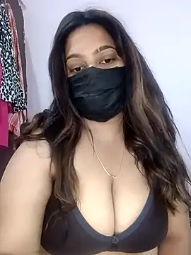 Snapshot of Aliya_Hott chatting on 04/23/26, 04:35 Aliya Hott online show from 04/23/26, 04:35