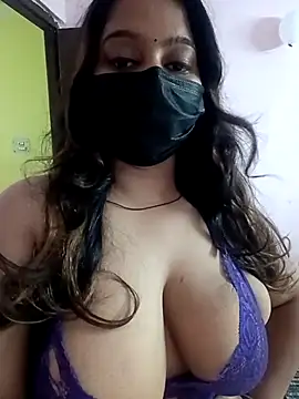Aliya Hott online show from 07/07/26, 07:34