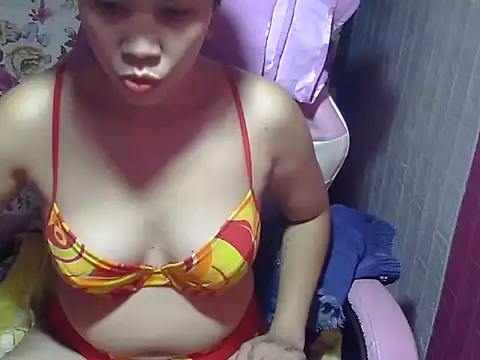 Snapshot of Sophia_Kate_69 chatting on 02/27/26, 02:39 Sophia Kate 69 online show from 02/27/26, 02:39