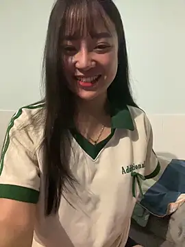 Snapshot of hotgirl-sexy chatting on 02/05/26, 03:38 hotgirl-sexy online show from 02/05/26, 03:38