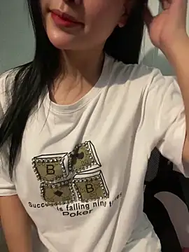 hotgirl-sexy online show from 03/29/26, 09:42