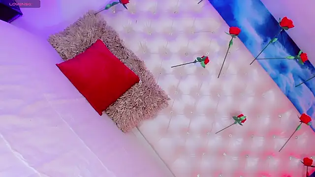 Snapshot of Baby_Lumina chatting on 02/13/26, 04:41 Baby Lumina online show from 02/13/26, 04:41