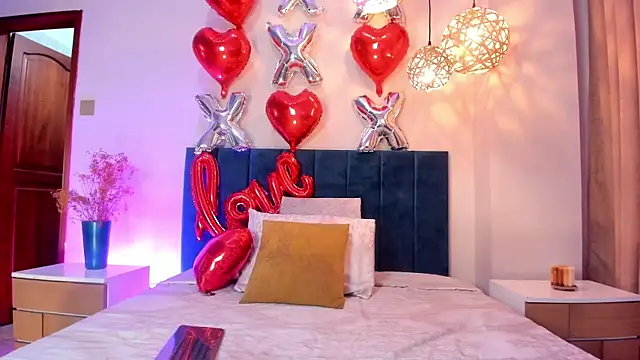 Snapshot of AnnaBroooks chatting on 02/14/26, 12:07 AnnaBroooks online show from 02/14/26, 12:07